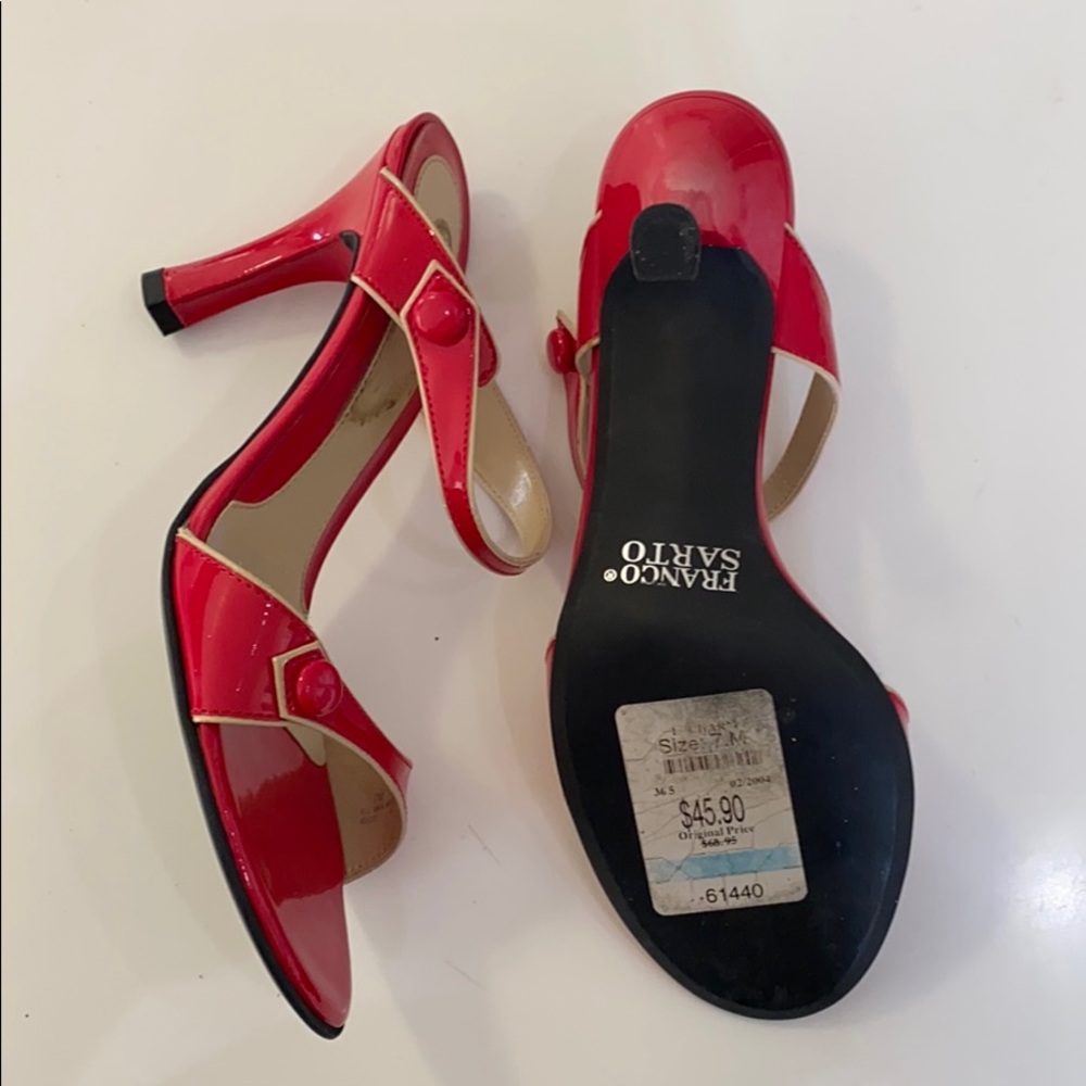 Red sandals - Picture 3 of 3